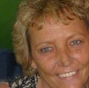 Meet your Posher, Carrie